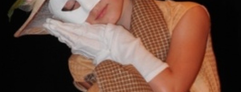 Σχολή Χατζήβεη - Θεατρική Αγωγή από Α’-Δ’ Τάξη - 12/10/2011 Σχολή Χατζήβεη - Θεατρική Αγωγή από Α’-Δ’ Τάξη - 12/10/2011