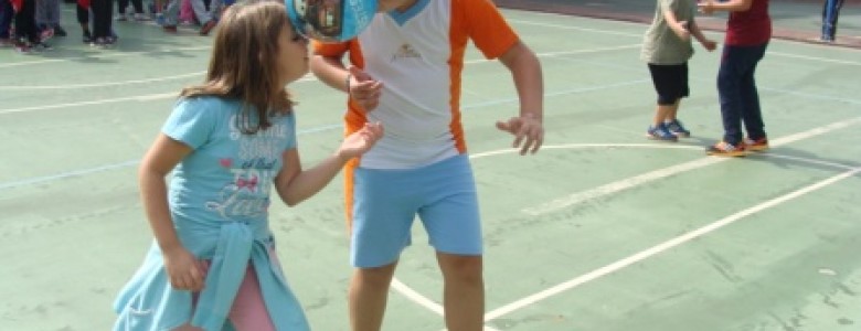 Σχολή Χατζήβεη - 1η Ημέρα Σχολικού Αθλητισμού - 7/10/2014 Σχολή Χατζήβεη - 1η Ημέρα Σχολικού Αθλητισμού - 7/10/2014