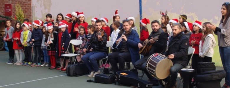 Σχολή Χατζήβεη - Η Χορωδία και η Ορχήστρα σε Δράση - 14/1/2016 Σχολή Χατζήβεη - Η Χορωδία και η Ορχήστρα σε Δράση - 14/1/2016