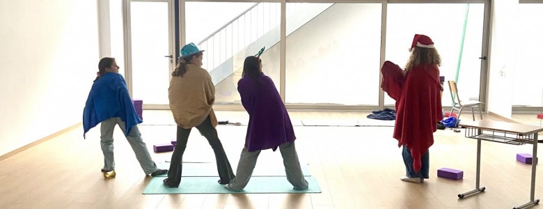 Σχολή Χατζήβεη - Ανατρεπτικά Χριστούγεννα στο Μάθημα Θεάτρου - 24/11/2025