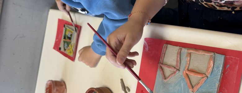 Σχολή Χατζήβεη - Τα Παραμύθια Ζωντανεύουν - 18/3/2026