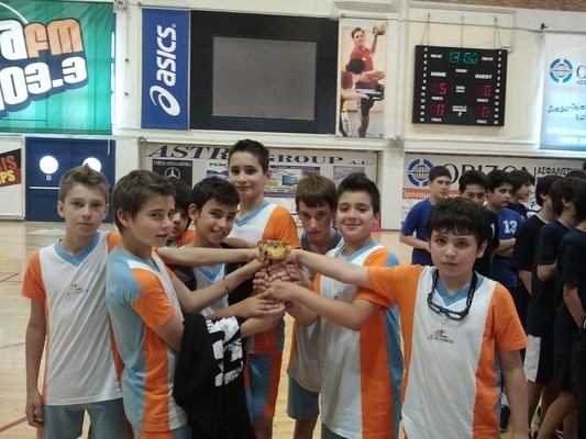 Σχολή Χατζήβεη - Αγώνες Α.Σ.Ι.Σ. Handball - 28/5/2012 Σχολή Χατζήβεη - Αγώνες Α.Σ.Ι.Σ. Handball - 28/5/2012