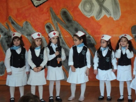 Σχολή Χατζήβεη - Γιορτές 28ης Οκτωβρίου - 3/11/2011 Σχολή Χατζήβεη - Γιορτές 28ης Οκτωβρίου - 3/11/2011