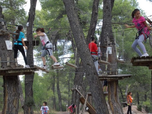 Σχολή Χατζήβεη - Οι Τελειόφοιτοι στο Adventure Park - 22/10/2012 Σχολή Χατζήβεη - Οι Τελειόφοιτοι στο Adventure Park - 22/10/2012
