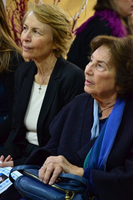 Σχολή Χατζήβεη - Βράβευση Άλκης Ζέη - 20/11/2012 Σχολή Χατζήβεη - Βράβευση Άλκης Ζέη - 20/11/2012