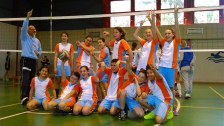 Σχολή Χατζήβεη - Εξαιρετική εμφάνιση στο Mini Volley! - 26/2/2014 Σχολή Χατζήβεη - Εξαιρετική εμφάνιση στο Mini Volley! - 26/2/2014