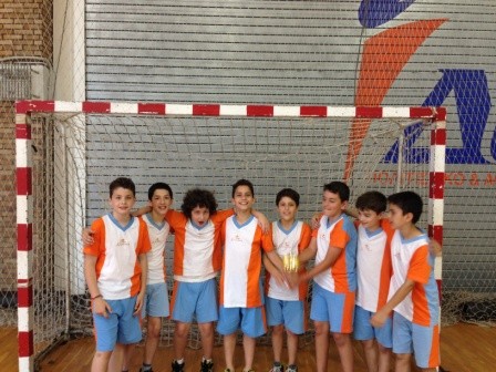 Σχολή Χατζήβεη - Συμμετοχή σε αγώνες Handball - 27/5/2015 Σχολή Χατζήβεη - Συμμετοχή σε αγώνες Handball - 27/5/2015