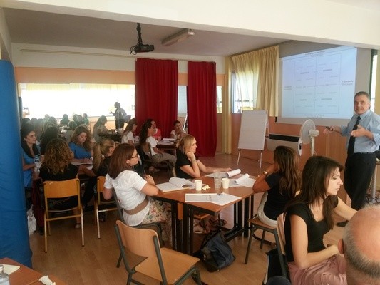 Σχολή Χατζήβεη - Ηγεσία και επικοινωνία στο σχολείο με βάση τους τύπους συμπεριφοράς - 17/9/2014 Σχολή Χατζήβεη - Ηγεσία και επικοινωνία στο σχολείο με βάση τους τύπους συμπεριφοράς - 17/9/2014