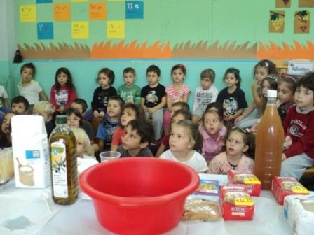 Σχολή Χατζήβεη - Ζαχαροπλάστες... εν δράσει... - 3/10/2014