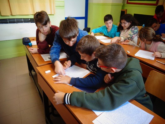 Σχολή Χατζήβεη - Συνεχίζουμε το Βιβλιο... - 4/12/2015 Σχολή Χατζήβεη - Συνεχίζουμε το Βιβλιο... - 4/12/2015