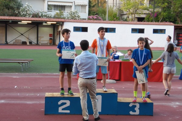 Σχολή Χατζήβεη - Ασις Στίβου Γ’ – Δ’ Δημοτικού - 30/6/2016 Σχολή Χατζήβεη - Ασις Στίβου Γ’ – Δ’ Δημοτικού - 30/6/2016