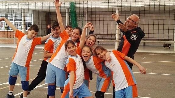 Σχολή Χατζήβεη - Ξεχωρίσαμε στο Βόλεϊ! - 2/3/2017 Σχολή Χατζήβεη - Ξεχωρίσαμε στο Βόλεϊ! - 2/3/2017