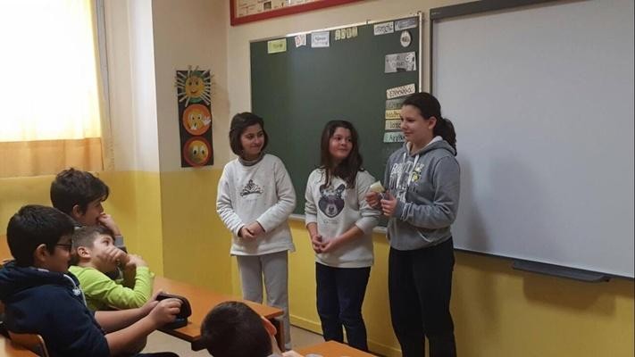 Σχολή Χατζήβεη - Τα παιδία… ρητορεύει!! - 13/2/2017 Σχολή Χατζήβεη - Τα παιδία… ρητορεύει!! - 13/2/2017