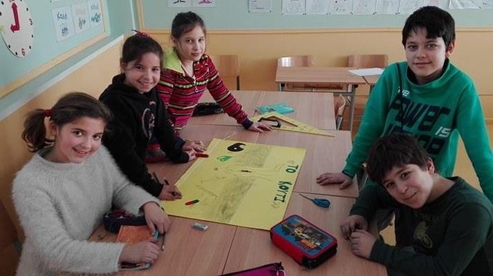 Σχολή Χατζήβεη - Στο κουτί με τα χαμένα... - 22/2/2017 Σχολή Χατζήβεη - Στο κουτί με τα χαμένα... - 22/2/2017