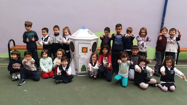 Σχολή Χατζήβεη - 10…9…8…εκτόξευση!!! - 16/3/2017 Σχολή Χατζήβεη - 10…9…8…εκτόξευση!!! - 16/3/2017
