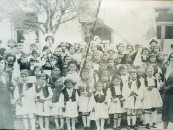 Ημέρα Mνήμης για την Iδρύτρια της Σχολής Χατζήβεη Ημέρα Mνήμης για την Iδρύτρια της Σχολής Χατζήβεη