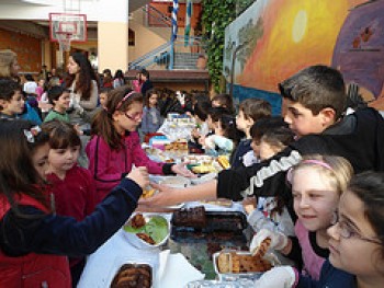 Υποδεχόμαστε το Πάσχα! Υποδεχόμαστε το Πάσχα!