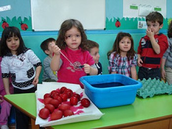 Υποδεχόμαστε το Πάσχα! Υποδεχόμαστε το Πάσχα!