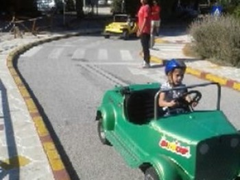 Επίσκεψη της Β’ τάξης σε Πάρκο Κυκλοφοριακής Αγωγής Επίσκεψη της Β’ τάξης σε Πάρκο Κυκλοφοριακής Αγωγής
