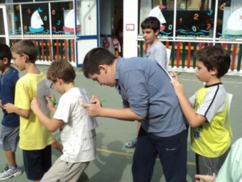 Γράφω ό,τι αγαπώ σε εσένα Γράφω ό,τι αγαπώ σε εσένα