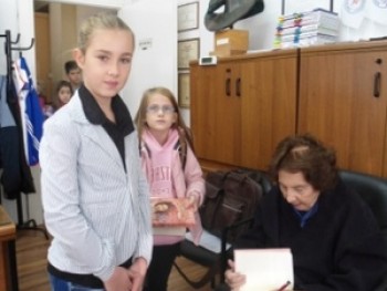 Βράβευση Άλκης Ζέη Βράβευση Άλκης Ζέη
