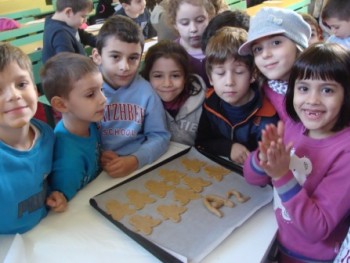 Φτιάχνουμε GingerBread! Φτιάχνουμε GingerBread!