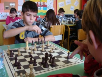 Ρεκορ Συμμετοχών στο 8ο Σχολικό Πρωτάθλημα Σκάκι Ρεκορ Συμμετοχών στο 8ο Σχολικό Πρωτάθλημα Σκάκι