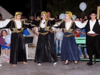 80 χρόνια Σχολή Χατζήβεη: Η ιστορία μέσα από ένα ημερολόγιο 80 χρόνια Σχολή Χατζήβεη: Η ιστορία μέσα από ένα ημερολόγιο