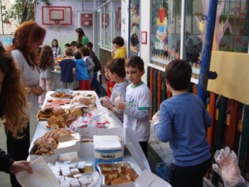 Ένα Παζάρι Για το Χαμόγελο! Ένα Παζάρι Για το Χαμόγελο!