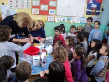Οι μικροί ζαχαροπλάστες του Ν Οι μικροί ζαχαροπλάστες του Ν