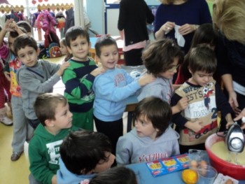 Οι μικροί ζαχαροπλάστες του Ν Οι μικροί ζαχαροπλάστες του Ν