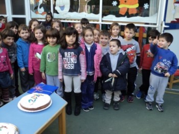 Τα Νηπιαγωγάκια έκοψαν βασιλόπιτα Τα Νηπιαγωγάκια έκοψαν βασιλόπιτα