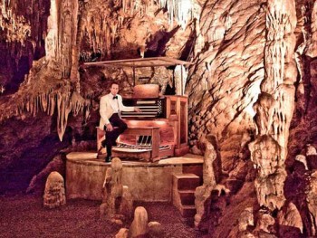 Τι είναι η Μουσική...; Τι είναι η Μουσική...;