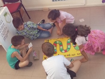 Φτιάξαμε Επιτραπέζιο Παιχνίδι! Φτιάξαμε Επιτραπέζιο Παιχνίδι!