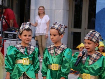 Στη Χώρα του Παραμυθονείρου! Στη Χώρα του Παραμυθονείρου!