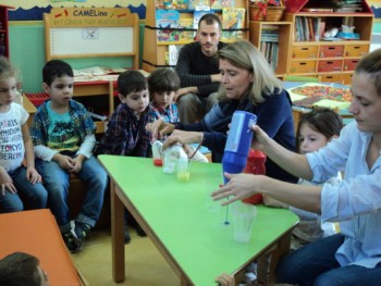Πειραματίζομαι με τα χρώματα! Πειραματίζομαι με τα χρώματα!
