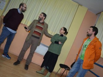 Για ένα Σχολείο... με άλλο Χρώμα! Για ένα Σχολείο... με άλλο Χρώμα!