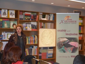 Έφηβοι: Κοινωνικοί ή ακοινώνητοι; Έφηβοι: Κοινωνικοί ή ακοινώνητοι;
