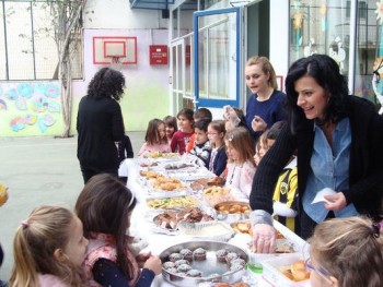 Μαθαίνουμε να Προσφέρουμε! Μαθαίνουμε να Προσφέρουμε!