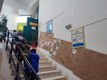 Σχολή Χατζήβεη - Επίσκεψη στη Βιβλιοθήκη του Δήμου - 19/5/2025