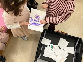 Σχολή Χατζήβεη - Η Βαλίτσα των Συναισθημάτων - 1/12/2025 Σχολή Χατζήβεη - Η Βαλίτσα των Συναισθημάτων - 1/12/2025