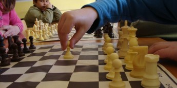 Σχολή Χατζήβεη - Ρεκορ Συμμετοχών στο 8ο Σχολικό Πρωτάθλημα Σκάκι - 21/3/2013