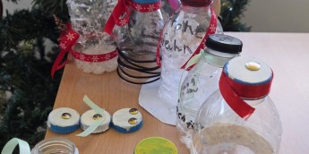 Σχολή Χατζήβεη - Στολίδια με Ανακυκλώσιμα Υλικά! - 22/12/2025