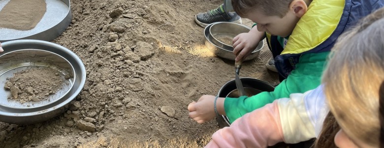 Σχολή Χατζήβεη - Μια μέρα στο Αισθητικό Δάσος Υμηττού! - 17/10/2022