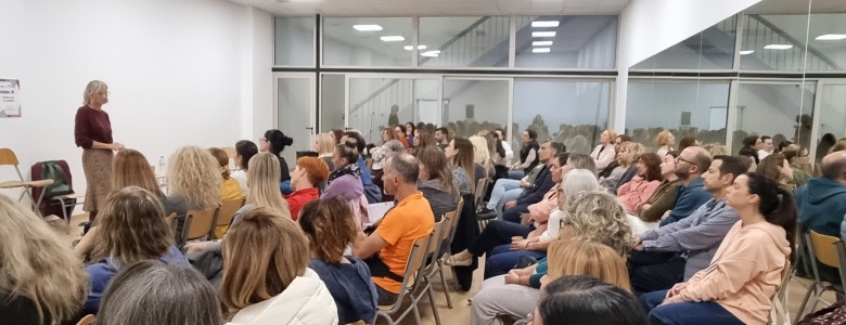 Σχολή Χατζήβεη - Γονέων Cafe: Εφηβεία είναι και Φαίνεται! - 10/11/2025 Σχολή Χατζήβεη - Γονέων Cafe: Εφηβεία είναι και Φαίνεται! - 10/11/2025