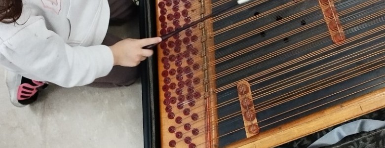 Σχολή Χατζήβεη - Γνωριμία με το Σαντούρι - 24/2/2026 Σχολή Χατζήβεη - Γνωριμία με το Σαντούρι - 24/2/2026