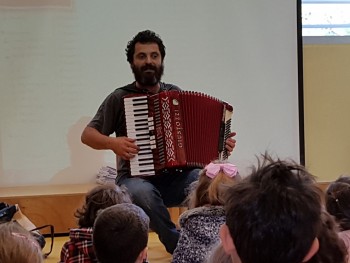 Σχολή Χατζήβεη - Το Ταξίδι των Βιβλίων Ξεκίνησε… - 6/11/2017