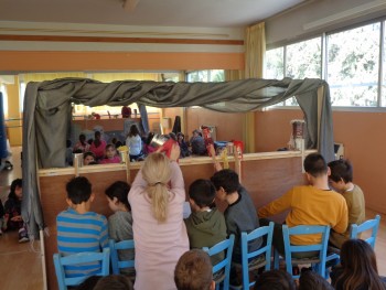 Σχολή Χατζήβεη - Παρουσιάζουμε την Ντενεκεδούπολη! - 6/3/2019