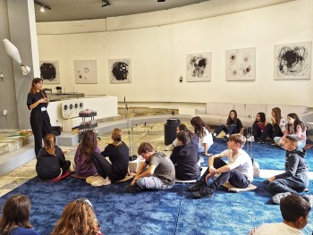 Σχολή Χατζήβεη - Στο Ίδρυμα Takis με την Α'Γυμνασίου - 6/11/2025 Σχολή Χατζήβεη - Στο Ίδρυμα Takis με την Α'Γυμνασίου - 6/11/2025