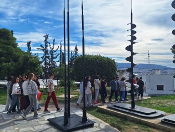 Σχολή Χατζήβεη - Στο Ίδρυμα Takis με την Α'Γυμνασίου - 6/11/2025 Σχολή Χατζήβεη - Στο Ίδρυμα Takis με την Α'Γυμνασίου - 6/11/2025